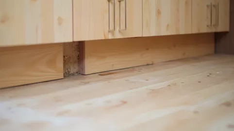 czy pod meble kuchenne daje sie panele